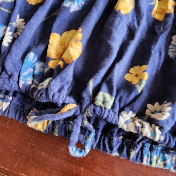 Girls top - Picture 3 of 3